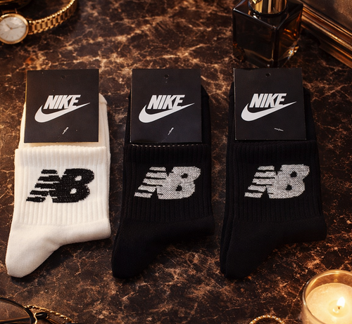 جوراب نیم ساق کش انگلیسی طرح NB